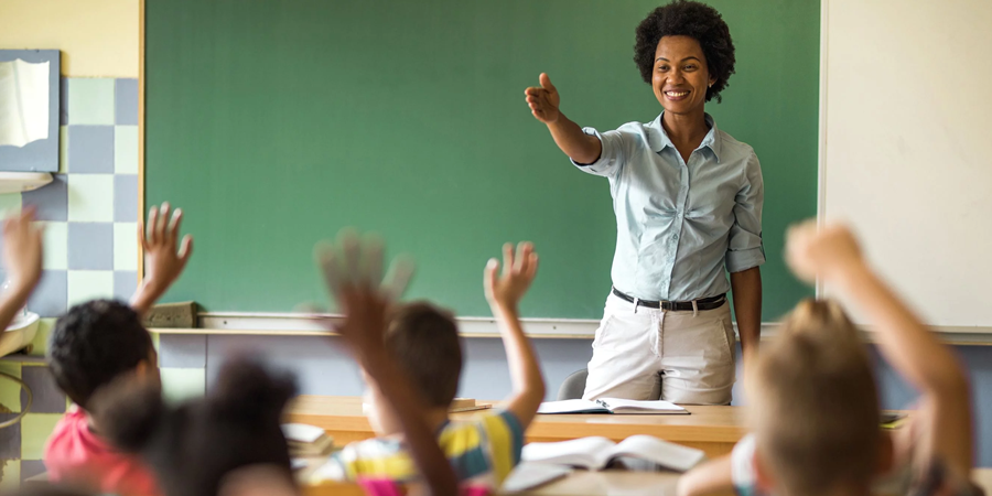 Sistema de gestão escolar: Cadastro de matérias nas turmas